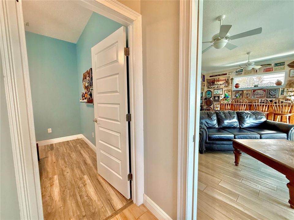 待售: $1,050,000 (3 贝兹, 2 浴室, 2985 平方英尺)