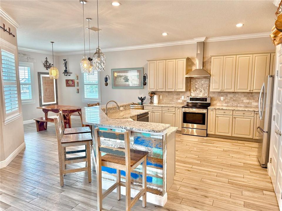 待售: $1,050,000 (3 贝兹, 2 浴室, 2985 平方英尺)