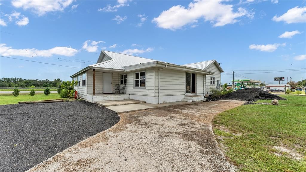 待售: $625,000 (7 贝兹, 0 浴室, 3582 平方英尺)