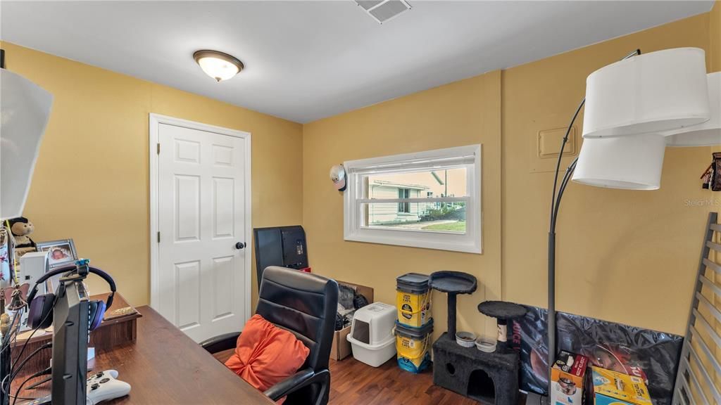 待售: $625,000 (7 贝兹, 0 浴室, 3582 平方英尺)