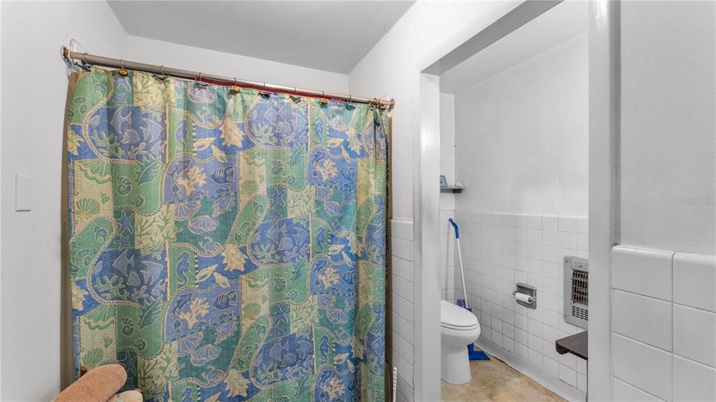 待售: $625,000 (7 贝兹, 0 浴室, 3582 平方英尺)