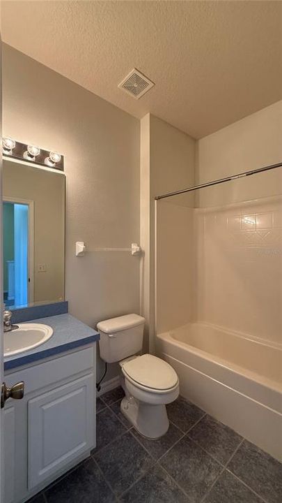 В аренду: $1,460 (3 спален, 2 ванн, 1262 Квадратных фут)