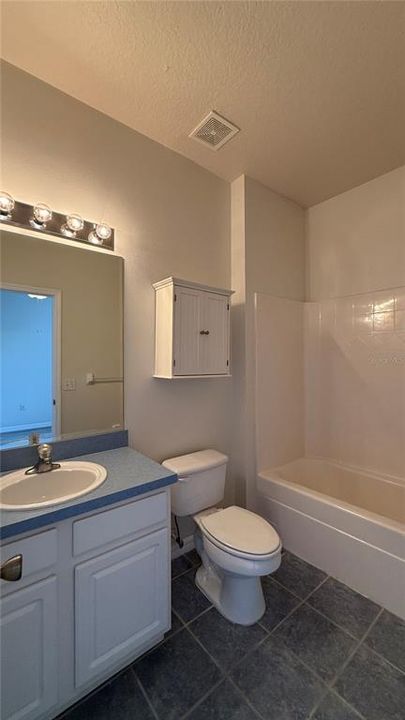 В аренду: $1,460 (3 спален, 2 ванн, 1262 Квадратных фут)