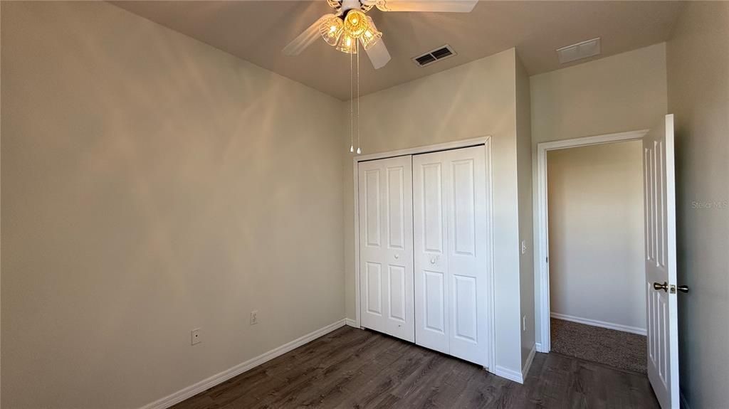 В аренду: $1,460 (3 спален, 2 ванн, 1262 Квадратных фут)