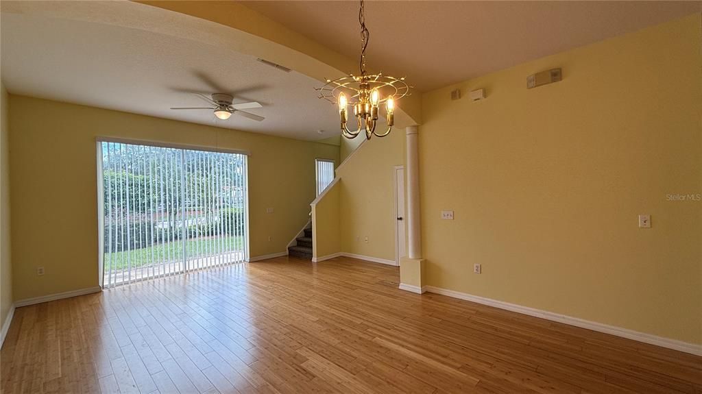 В аренду: $1,460 (3 спален, 2 ванн, 1262 Квадратных фут)