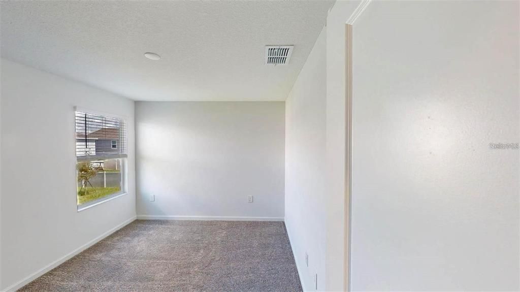 Active With Contract: $2,450 (6 beds, 3 baths, 2055 Square Feet)