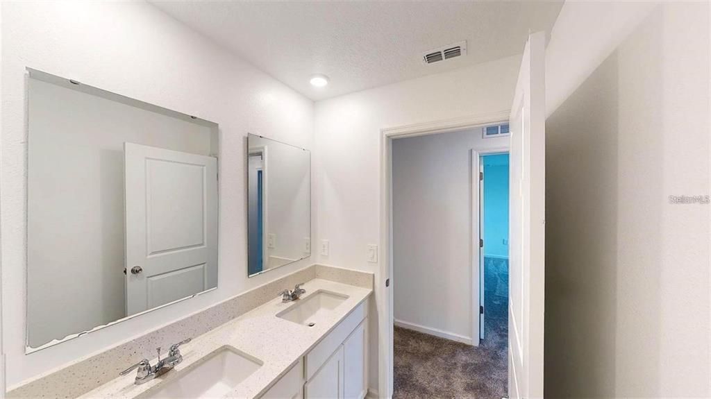 Active With Contract: $2,450 (6 beds, 3 baths, 2055 Square Feet)