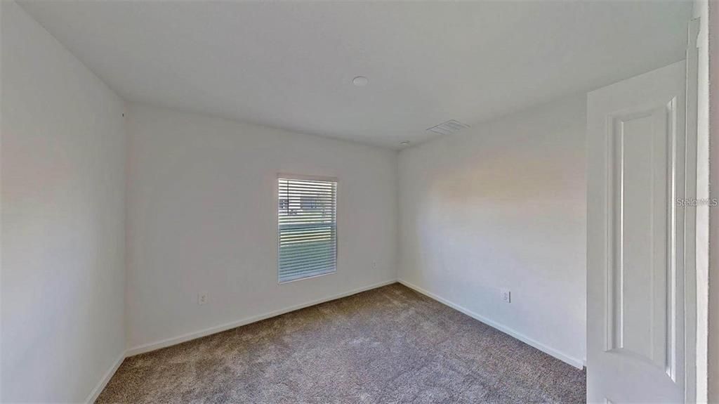 Active With Contract: $2,450 (6 beds, 3 baths, 2055 Square Feet)