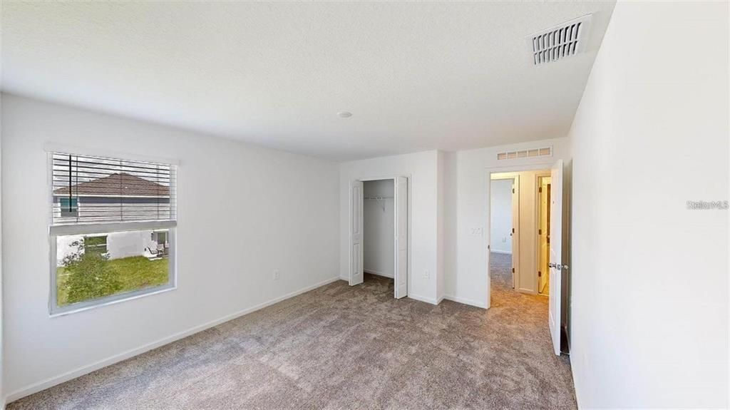 Active With Contract: $2,450 (6 beds, 3 baths, 2055 Square Feet)