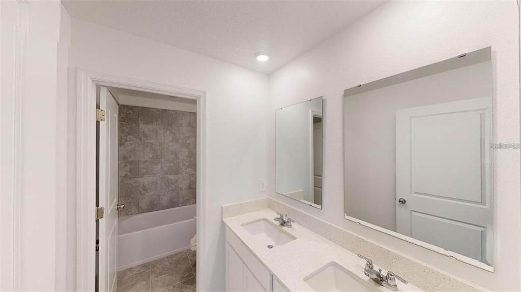 Active With Contract: $2,450 (6 beds, 3 baths, 2055 Square Feet)