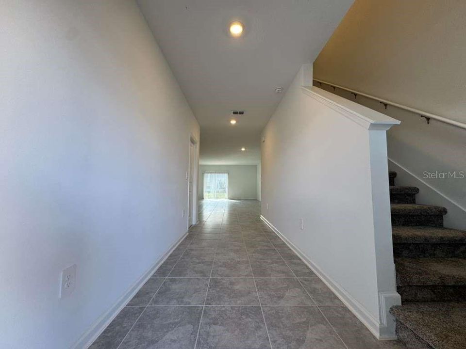 Active With Contract: $2,450 (6 beds, 3 baths, 2055 Square Feet)