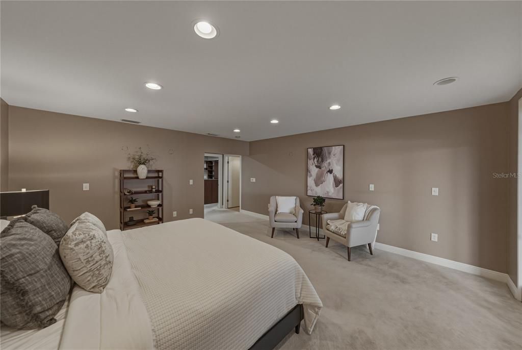For Rent: $18,400 (5 beds, 5 baths, 4334 Square Feet)
