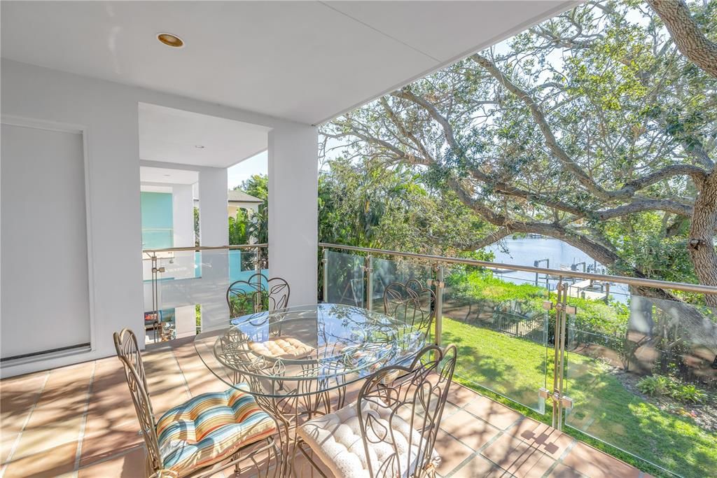 For Rent: $20,000 (5 beds, 5 baths, 4334 Square Feet)