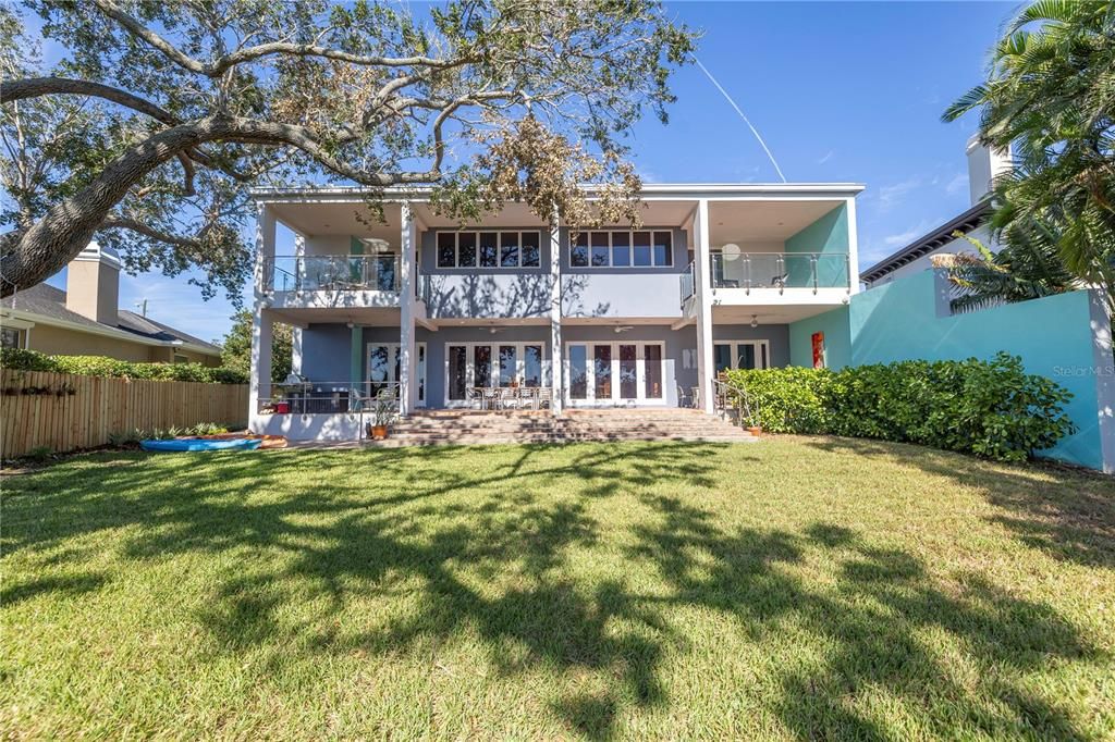 For Rent: $20,000 (5 beds, 5 baths, 4334 Square Feet)