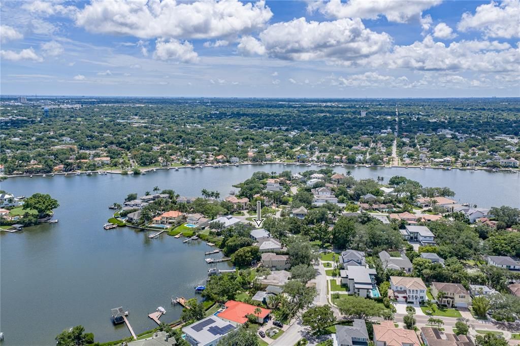 For Rent: $18,400 (5 beds, 5 baths, 4334 Square Feet)