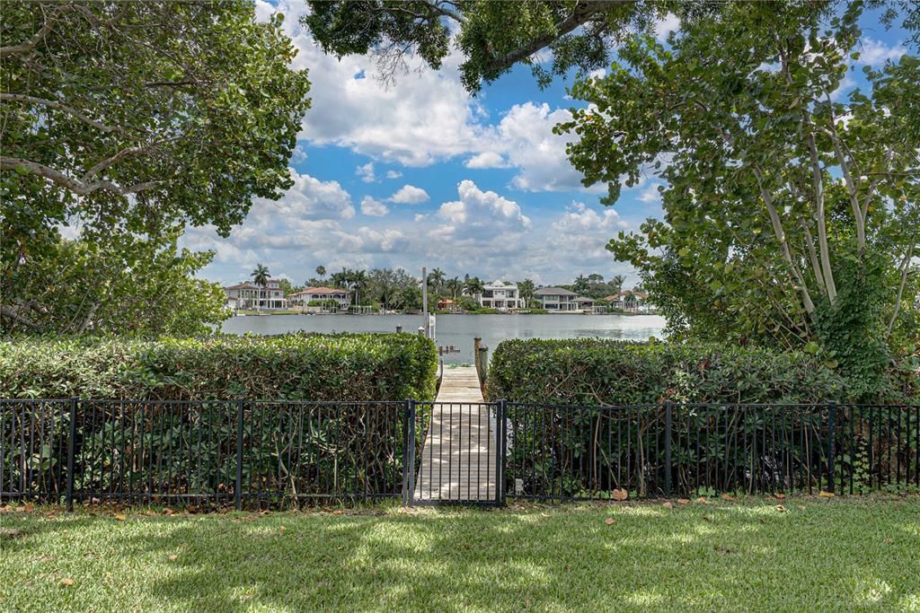 For Rent: $18,400 (5 beds, 5 baths, 4334 Square Feet)