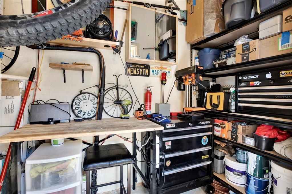 Под контрактом: $570,000 (2 спален, 2 ванн, 1128 Квадратных фут)