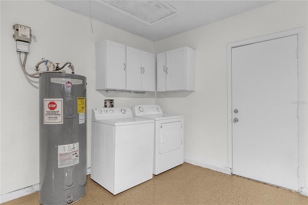 For Sale: $429,000 (3 beds, 2 baths, 1619 Square Feet)