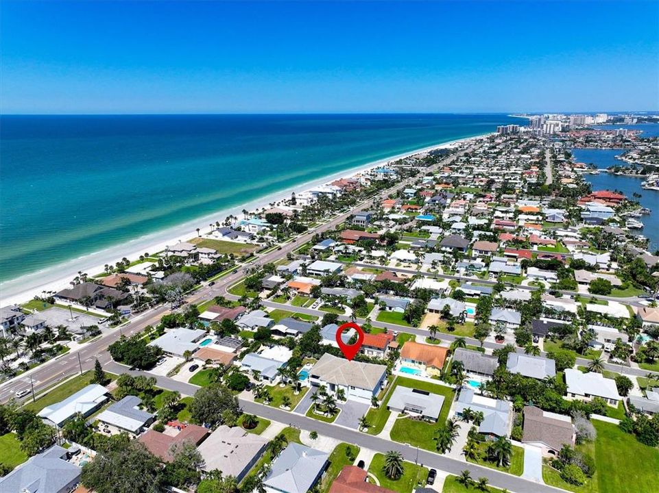 For Rent: $15,000 (4 beds, 4 baths, 4464 Square Feet)