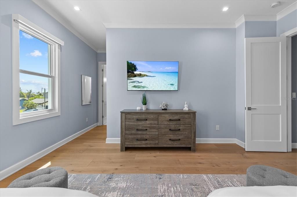 For Rent: $15,000 (4 beds, 4 baths, 4464 Square Feet)