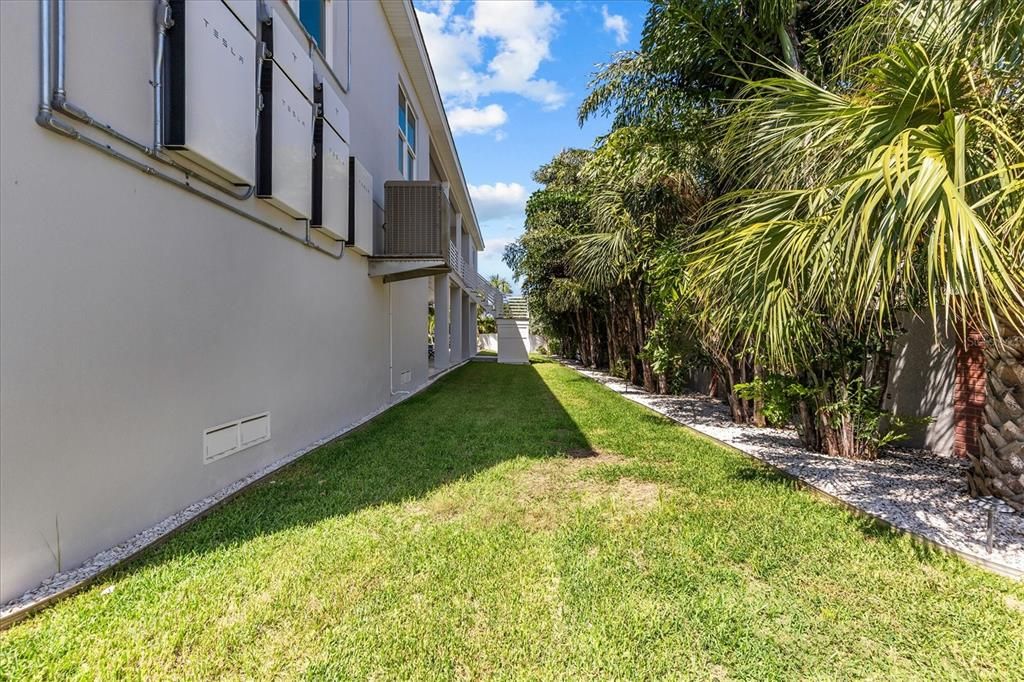 For Rent: $15,000 (4 beds, 4 baths, 4464 Square Feet)