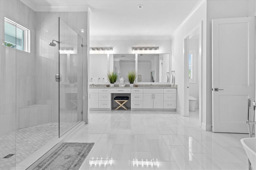 For Rent: $15,000 (4 beds, 4 baths, 4464 Square Feet)