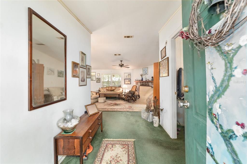 For Sale: $260,000 (3 beds, 2 baths, 1620 Square Feet)