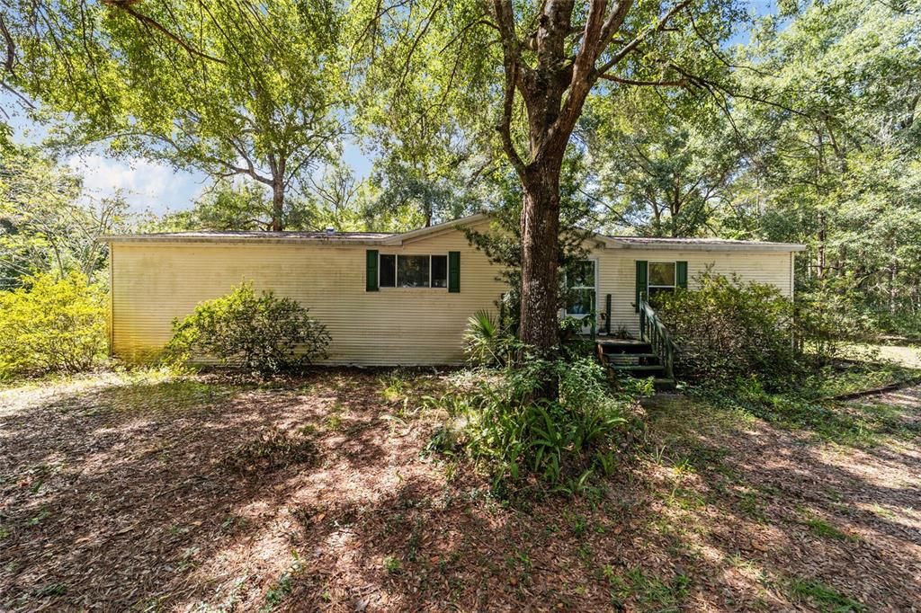 For Sale: $260,000 (3 beds, 2 baths, 1620 Square Feet)