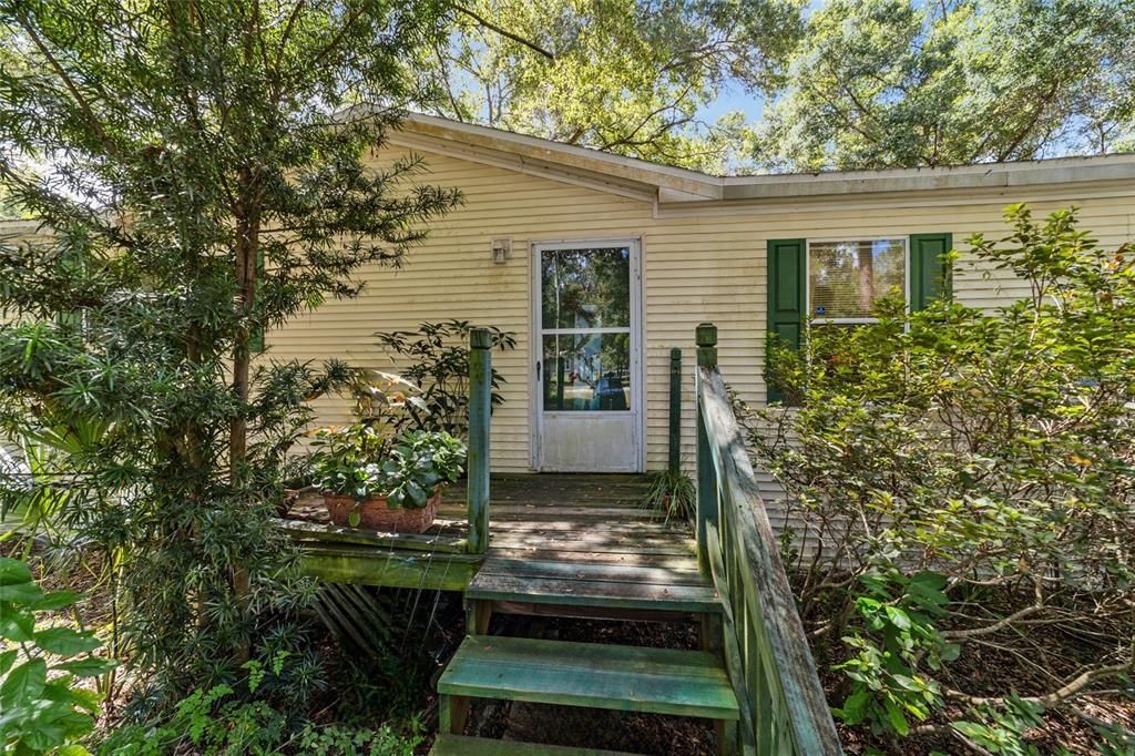 For Sale: $260,000 (3 beds, 2 baths, 1620 Square Feet)