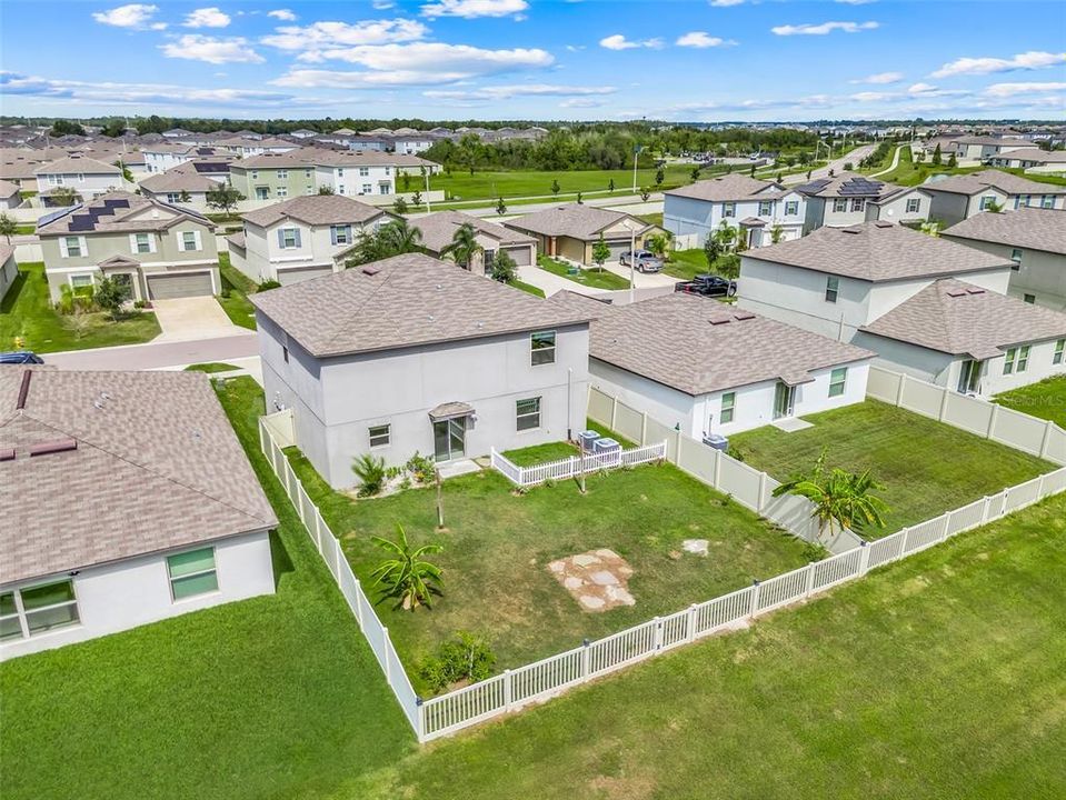 待售: $370,000 (4 贝兹, 2 浴室, 2586 平方英尺)