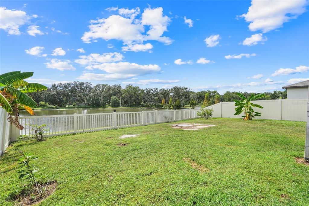 待售: $370,000 (4 贝兹, 2 浴室, 2586 平方英尺)