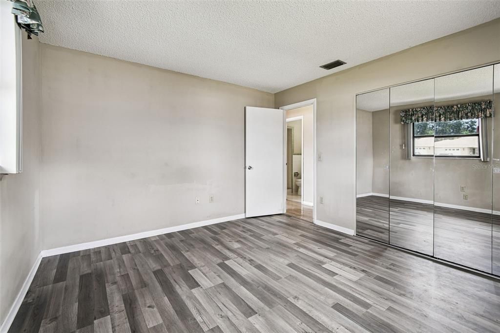 For Sale: $249,000 (2 beds, 2 baths, 1506 Square Feet)