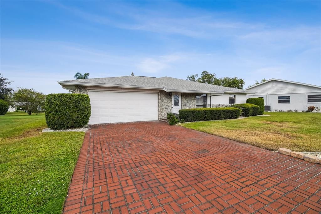 For Sale: $249,000 (2 beds, 2 baths, 1506 Square Feet)