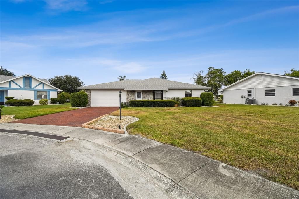 For Sale: $249,000 (2 beds, 2 baths, 1506 Square Feet)