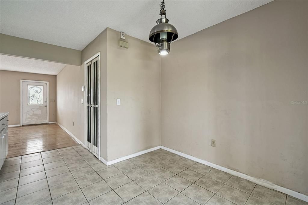 For Sale: $249,000 (2 beds, 2 baths, 1506 Square Feet)