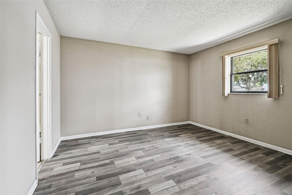 For Sale: $249,000 (2 beds, 2 baths, 1506 Square Feet)