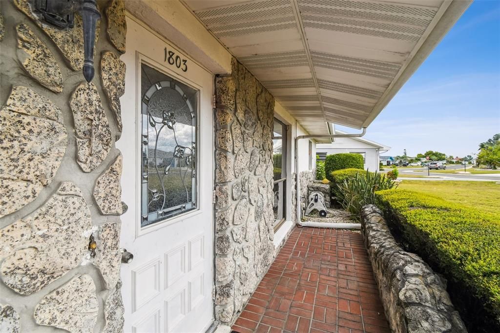 For Sale: $249,000 (2 beds, 2 baths, 1506 Square Feet)