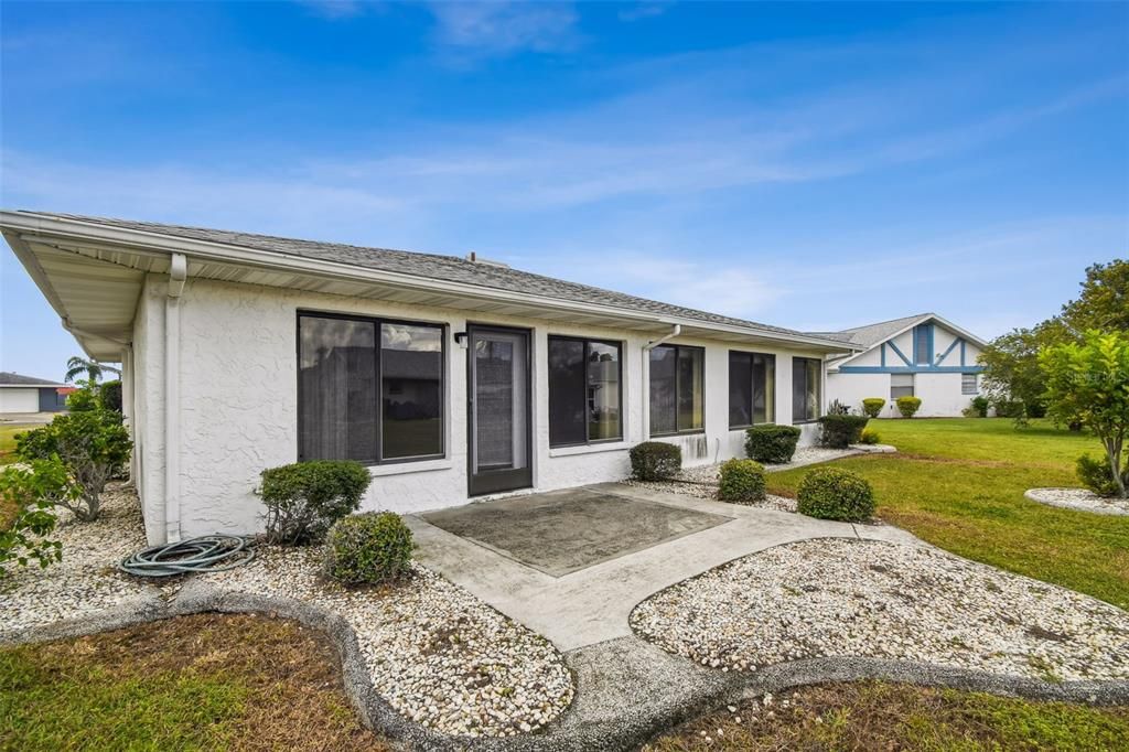 For Sale: $249,000 (2 beds, 2 baths, 1506 Square Feet)