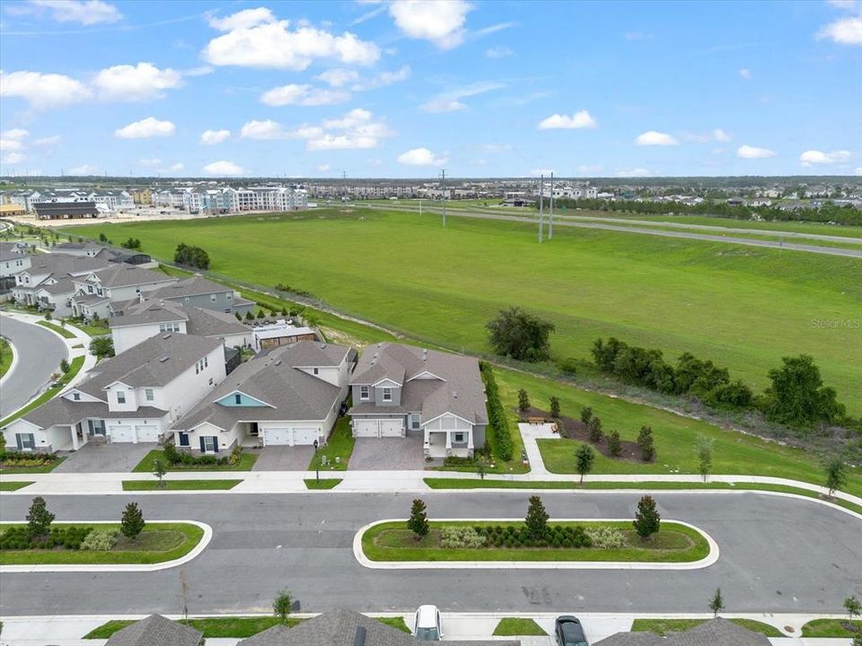 出租: $4,800 (5 贝兹, 4 浴室, 3800 平方英尺)