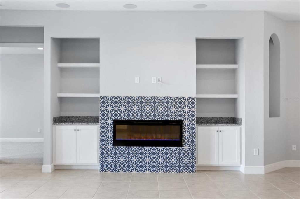 出租: $4,800 (5 贝兹, 4 浴室, 3800 平方英尺)