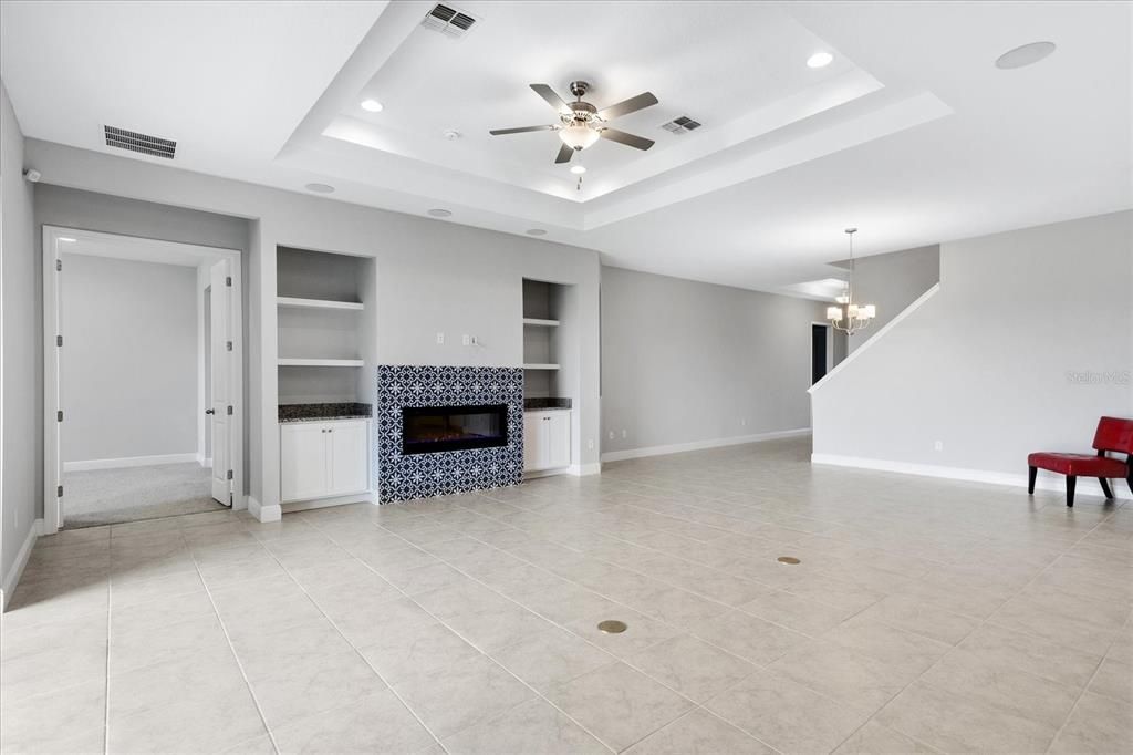 出租: $4,800 (5 贝兹, 4 浴室, 3800 平方英尺)