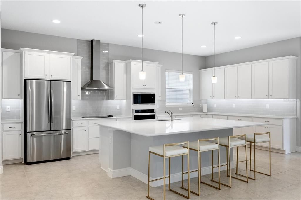 出租: $4,800 (5 贝兹, 4 浴室, 3800 平方英尺)