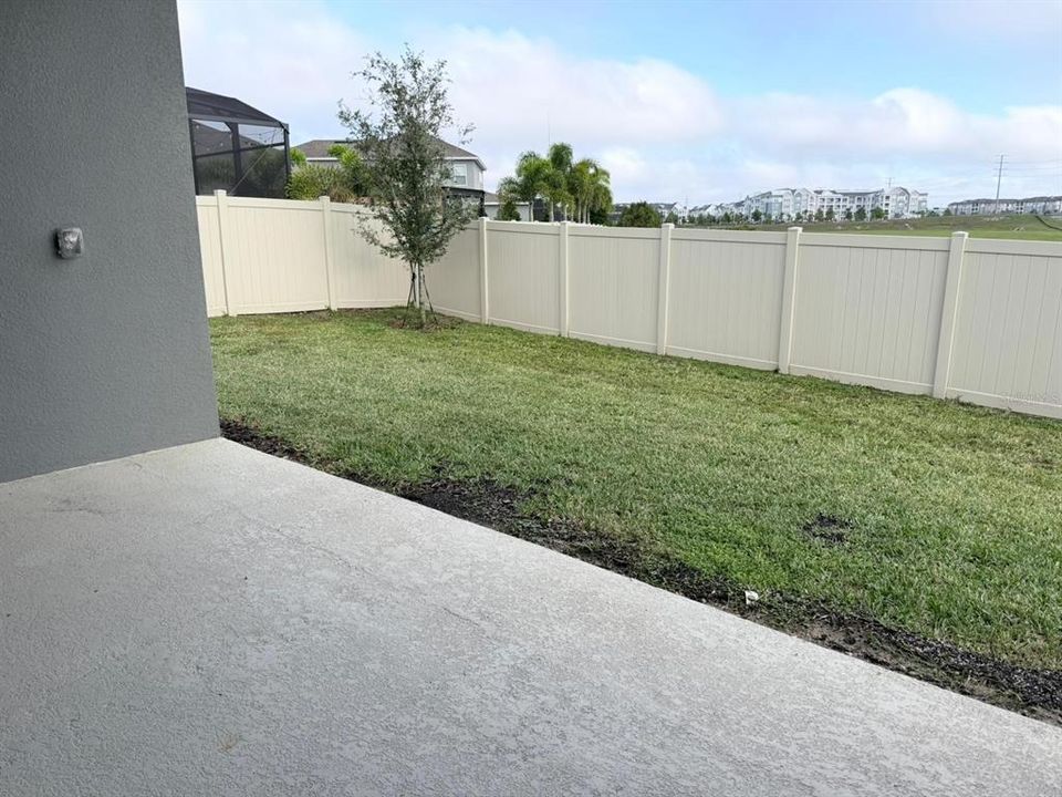 出租: $4,800 (5 贝兹, 4 浴室, 3800 平方英尺)