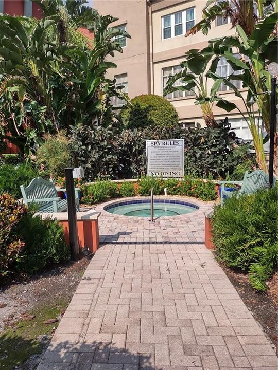 出租: $2,450 (2 贝兹, 2 浴室, 1206 平方英尺)