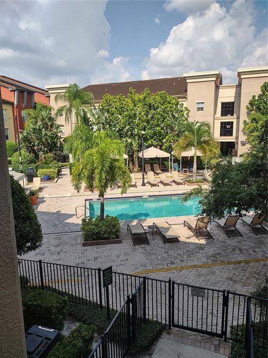 出租: $2,450 (2 贝兹, 2 浴室, 1206 平方英尺)