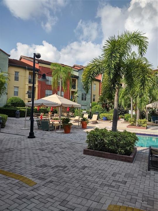 出租: $2,450 (2 贝兹, 2 浴室, 1206 平方英尺)