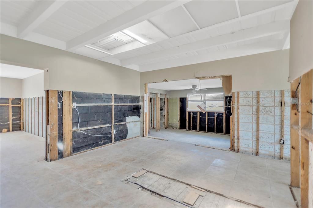 For Sale: $445,000 (4 beds, 2 baths, 2427 Square Feet)