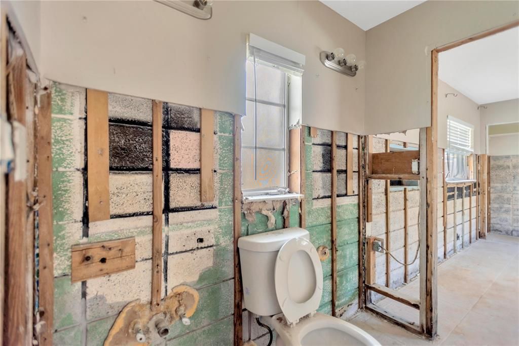 For Sale: $445,000 (4 beds, 2 baths, 2427 Square Feet)