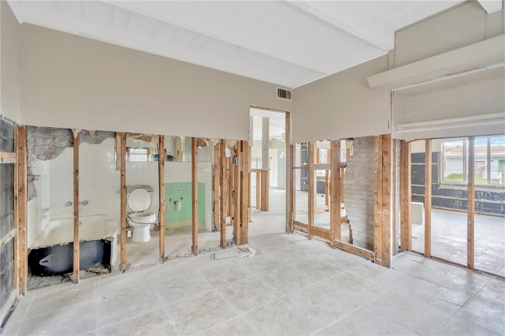 For Sale: $445,000 (4 beds, 2 baths, 2427 Square Feet)