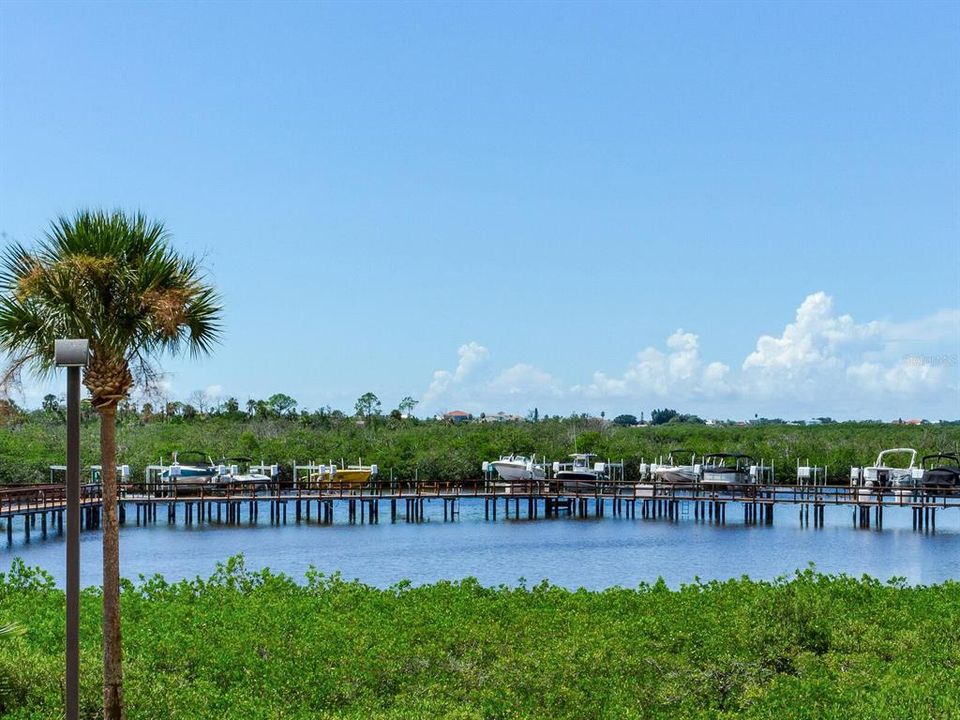 待售: $329,900 (2 贝兹, 2 浴室, 1283 平方英尺)